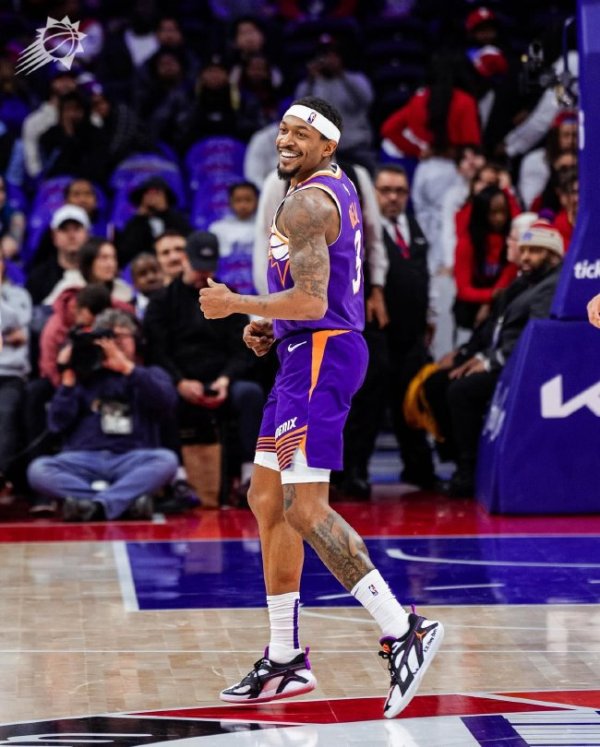 比尔25分太阳力克76东谈主止4连败 活塞险胜开采者