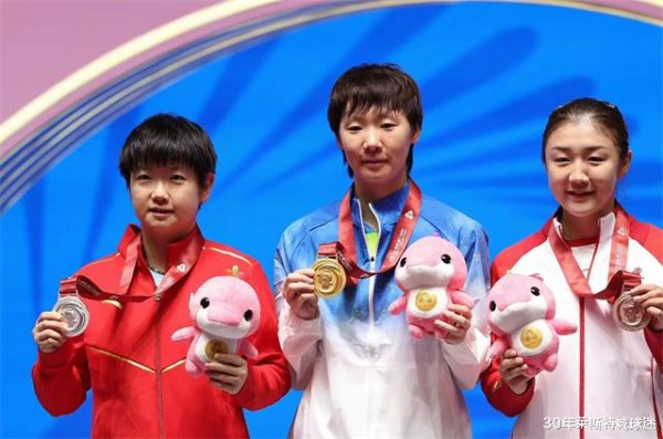 孙颖莎景象下滑有原因! 应用训练不护短, 讲出她为何还没拿大满贯