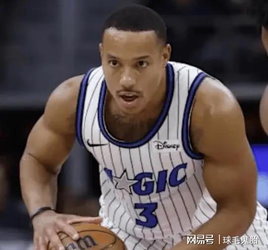 水土拒抗！换队后气象恶运的五位球星