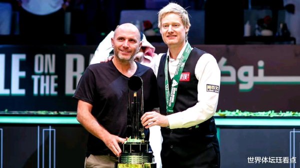 乔佩里: 作念罗伯逊的教师让我至极享受, 因为他是办事说念德绝佳的球员