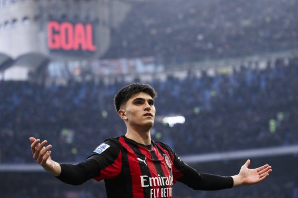 巴尔泰萨吉: 我有球队和教学的信任 莱奥总让我助攻他, 我说别急