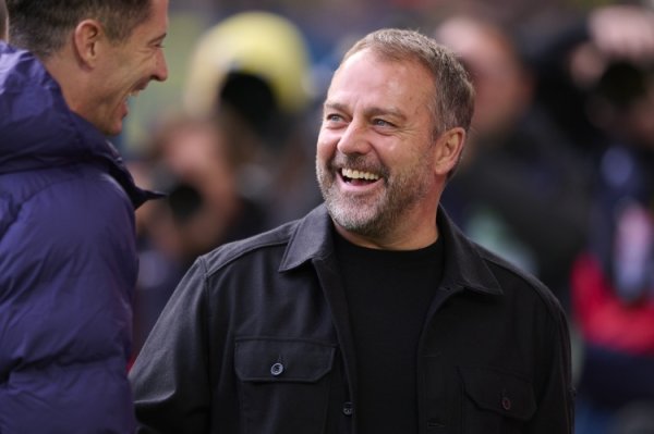 世体：巴萨今天启程赶赴沙特，球队但愿拿下西超杯欢迎新年开门红