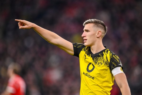 世体：坎塞洛、DV9和施洛特贝克王人思来巴萨，阐扬巴萨迷惑力依旧