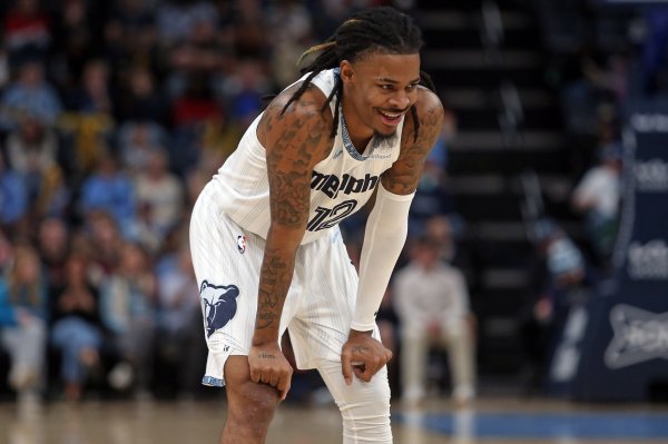 没认知！阿尔达马空切没看球 莫兰特传球径直扔出界