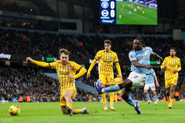 跟着曼城1-1，曼联2-2，切尔西1-2，维拉0-0，英超最新积分榜出炉